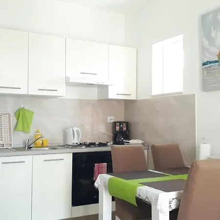 Lea Apartman