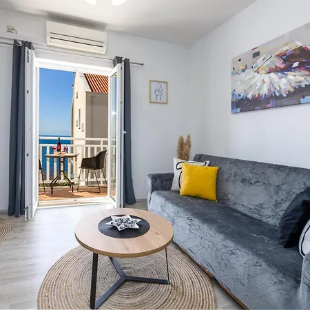 Lea Апартаменты *