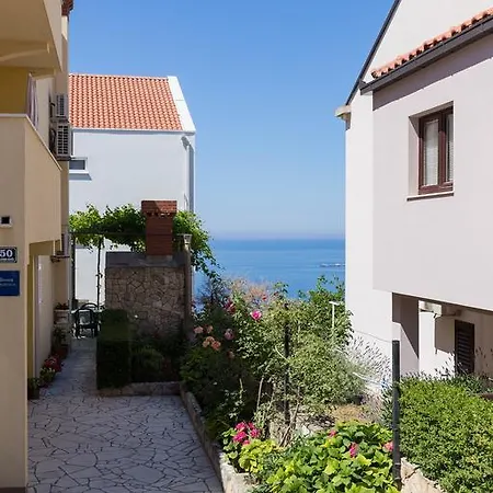 Lea * Cavtat