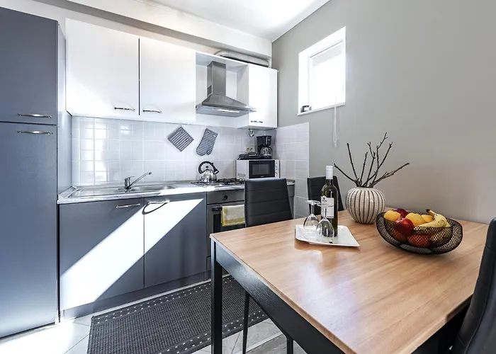 莱亚公寓 公寓 察夫塔特